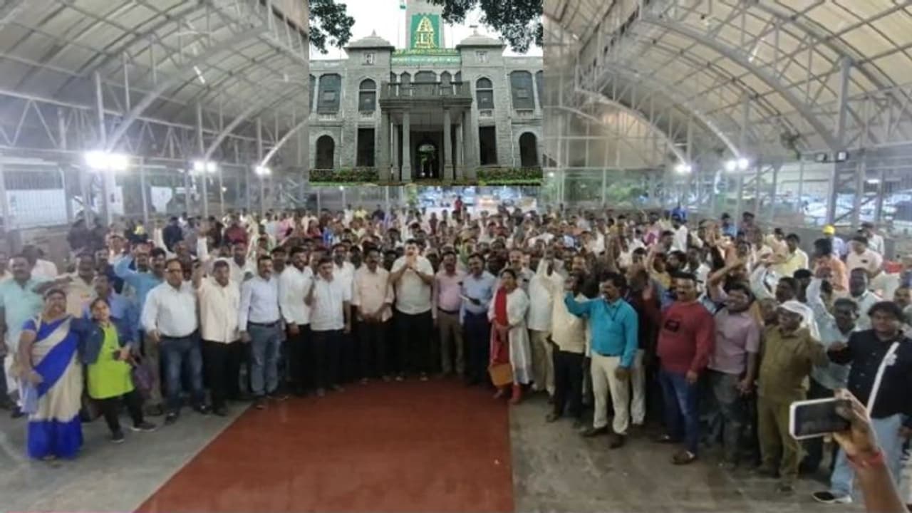 ಬಿಬಿಎಂಪಿ ಕೆಲಸ ಇಂದೇ ಮುಗಿಸಿಕೊಳ್ಳಿ: ನಾಳೆಯಿಂದ ಪಾಲಿಕೆಯ ಎಲ್ಲ ಕಚೇರಿಗಳು ಬಂದ್.? ಬಿಬಿಎಂಪಿ ಕೆಲಸ ಇಂದೇ ಮುಗಿಸಿಕೊಳ್ಳಿ: ನಾಳೆಯಿಂದ ಪಾಲಿಕೆಯ ಎಲ್ಲ ಕಚೇರಿಗಳು ಬಂದ್.?