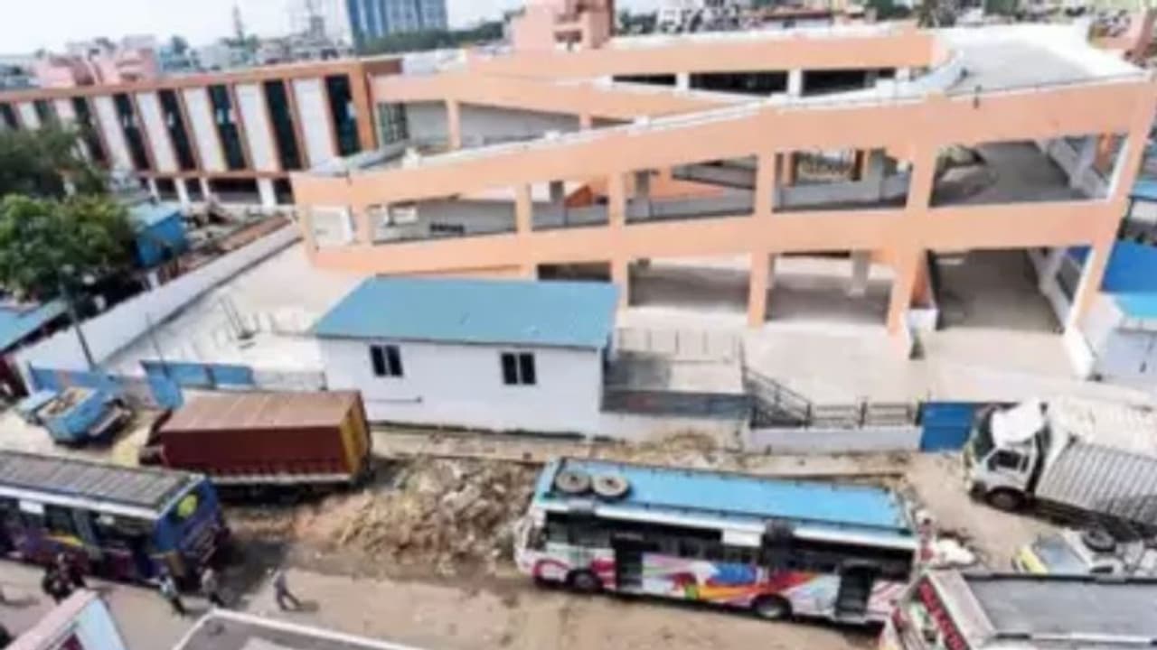 7 ವರ್ಷಗಳ ನಂತರ ಉದ್ಘಾಟನೆಗೆ ಸಿದ್ಧಗೊಂಡ ಕಲಾಸಿಪಾಳ್ಯ ಬಸ್‌ ಟರ್ಮಿನಲ್‌: ಹೆಚ್ಚುವರಿ ಸೌಲಭ್ಯ ಕಾಮಗಾರಿ ಬಾಕಿ