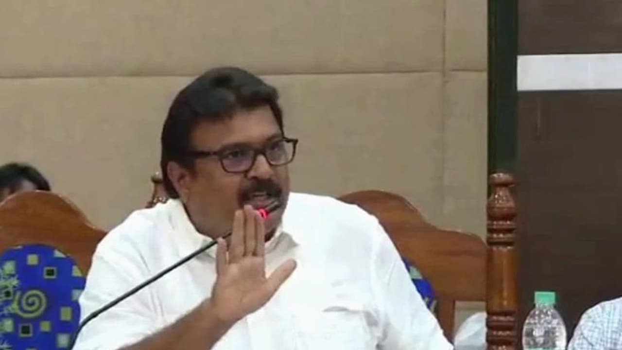 ಬಿಜೆಪಿಯಿಂದ ಬ್ರಾಹ್ಮಣರಿಗೆ ಮೋಸ: ಶಾಸಕ ರವೀಂದ್ರ ಶ್ರೀಕಂಠಯ್ಯ ಬಿಜೆಪಿಯಿಂದ ಬ್ರಾಹ್ಮಣರಿಗೆ ಮೋಸ: ಶಾಸಕ ರವೀಂದ್ರ ಶ್ರೀಕಂಠಯ್ಯ