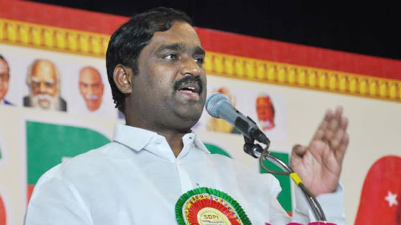 அஞ்சல்துறையில் தமிழர்களை திட்டமிட்டு புறக்கணிக்க சதி! விண்ணப்பத்தை மாத்துல அவ்வளவுதான்! வேல்முருகன் எச்சரிக்கை