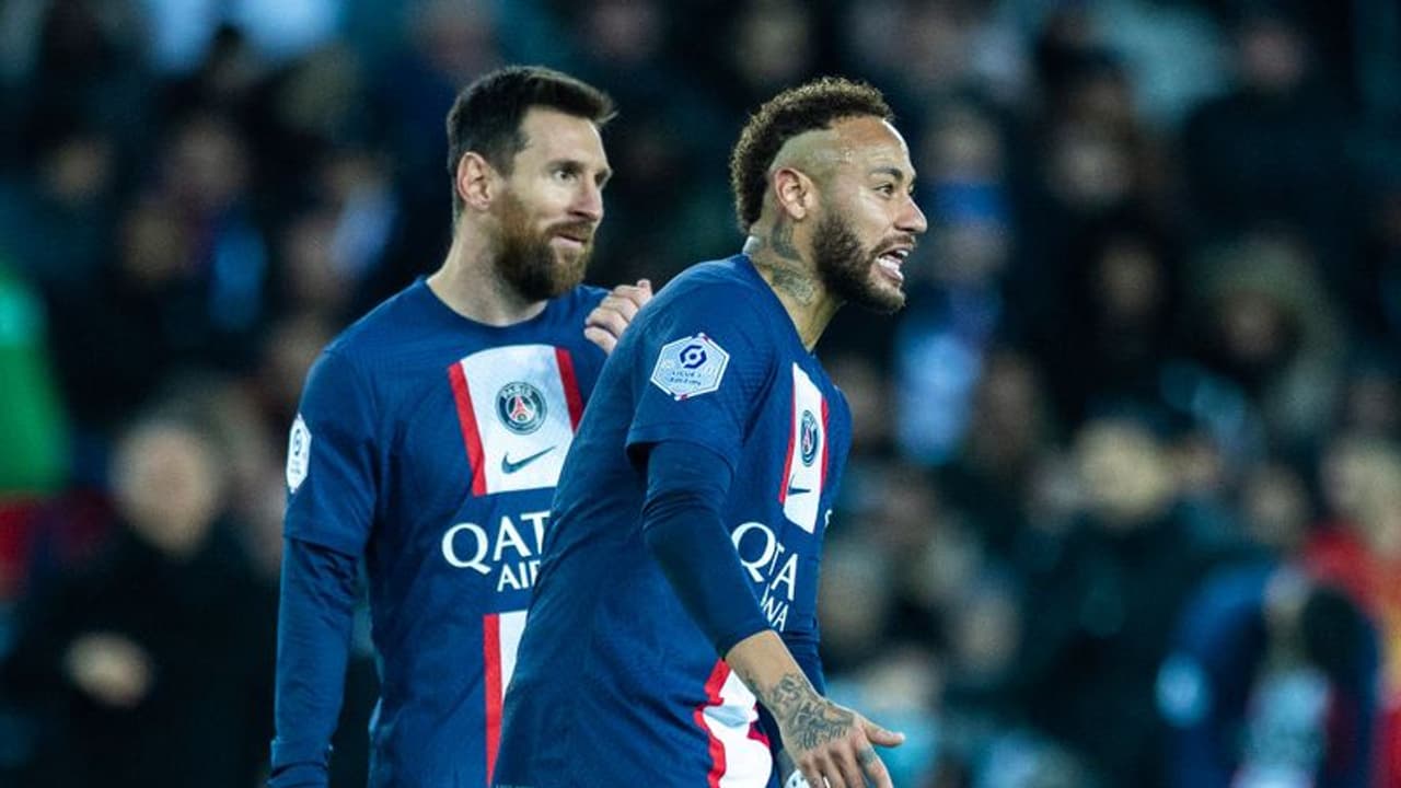 മെസിക്ക് പിന്നാലെ നെയ്മറും പി എസ് ജി വിടുന്നു; പ്രീമിയര് ലീഗിലേക്കെന്ന് സൂചന മെസിക്ക് പിന്നാലെ നെയ്മറും പി എസ് ജി വിടുന്നു; പ്രീമിയര് ലീഗിലേക്കെന്ന് സൂചന