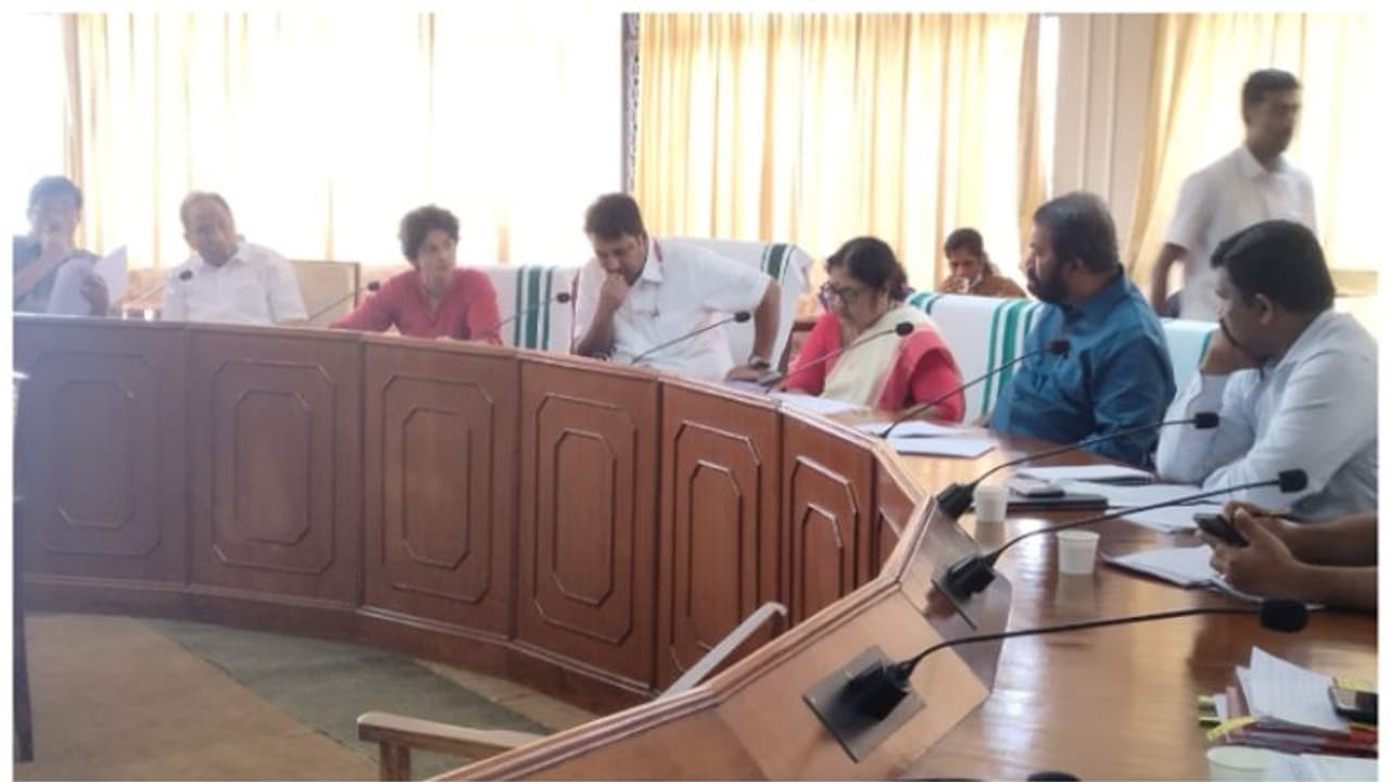 പഠനത്തോടൊപ്പം തൊഴിലുറപ്പാക്കാന്‍ 'കർമ്മചാരി പദ്ധതി'; മാസ്റ്റർ പ്ലാൻ തയ്യാറാക്കാൻ ഉന്നത ഉദ്യോ​ഗസ്ഥ സമിതി