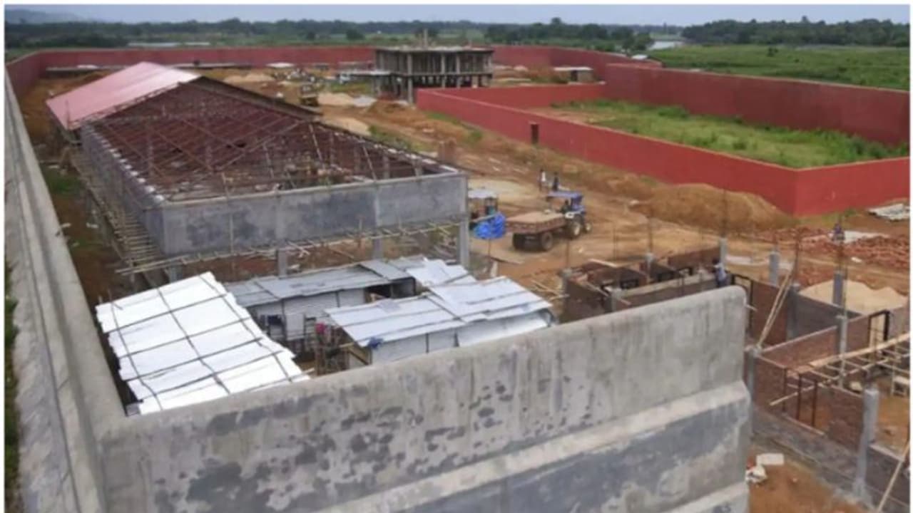 ശൈശവ വിവാഹം; അറസ്റ്റിലായത് 2,580 പേര്‍, താത്കാലിക ജയില്‍ പണിയാന്‍ അസം 