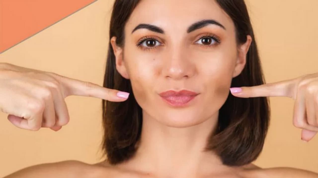 മുഖത്തെ കറുത്ത പാടുകളെ അകറ്റാന്‍ അടുക്കളയിലുള്ള ഈ വസ്തുക്കള്‍ ഇങ്ങനെ ഉപയോഗിക്കാം...