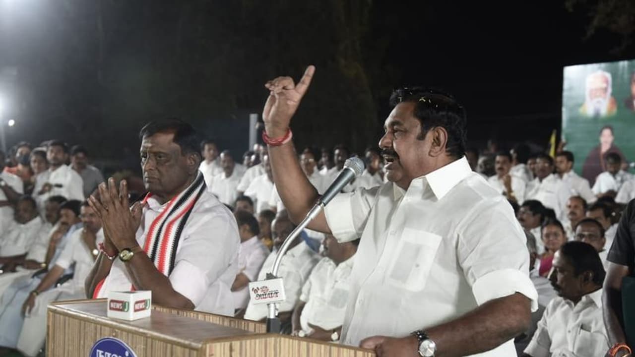 ஈரோடு தேர்தலுக்கு திமுக பணம் கொடுத்தால் வாங்கிக்கொள்ளுங்கள்.! ஓட்டை இரட்டை இலைக்கு போடுங்கள் இபிஎஸ் ஈரோடு தேர்தலுக்கு திமுக பணம் கொடுத்தால் வாங்கிக்கொள்ளுங்கள்.! ஓட்டை இரட்டை இலைக்கு போடுங்கள் இபிஎஸ்