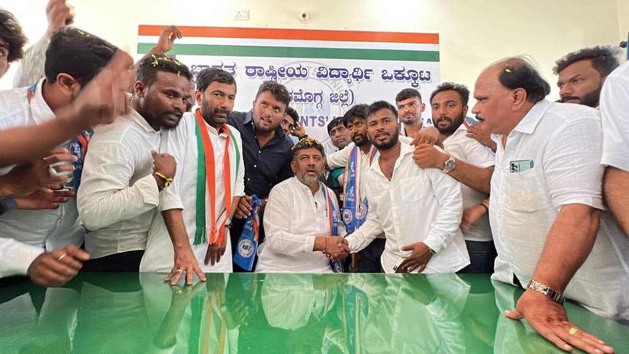 ನನಗೆ ರಾಜಕೀಯ ಪ್ರಜ್ಞೆ ಮೂಡಿಸಿದ್ದು NSUI : ಡಿ.ಕೆ.ಶಿವಕುಮಾರ ನನಗೆ ರಾಜಕೀಯ ಪ್ರಜ್ಞೆ ಮೂಡಿಸಿದ್ದು NSUI : ಡಿ.ಕೆ.ಶಿವಕುಮಾರ