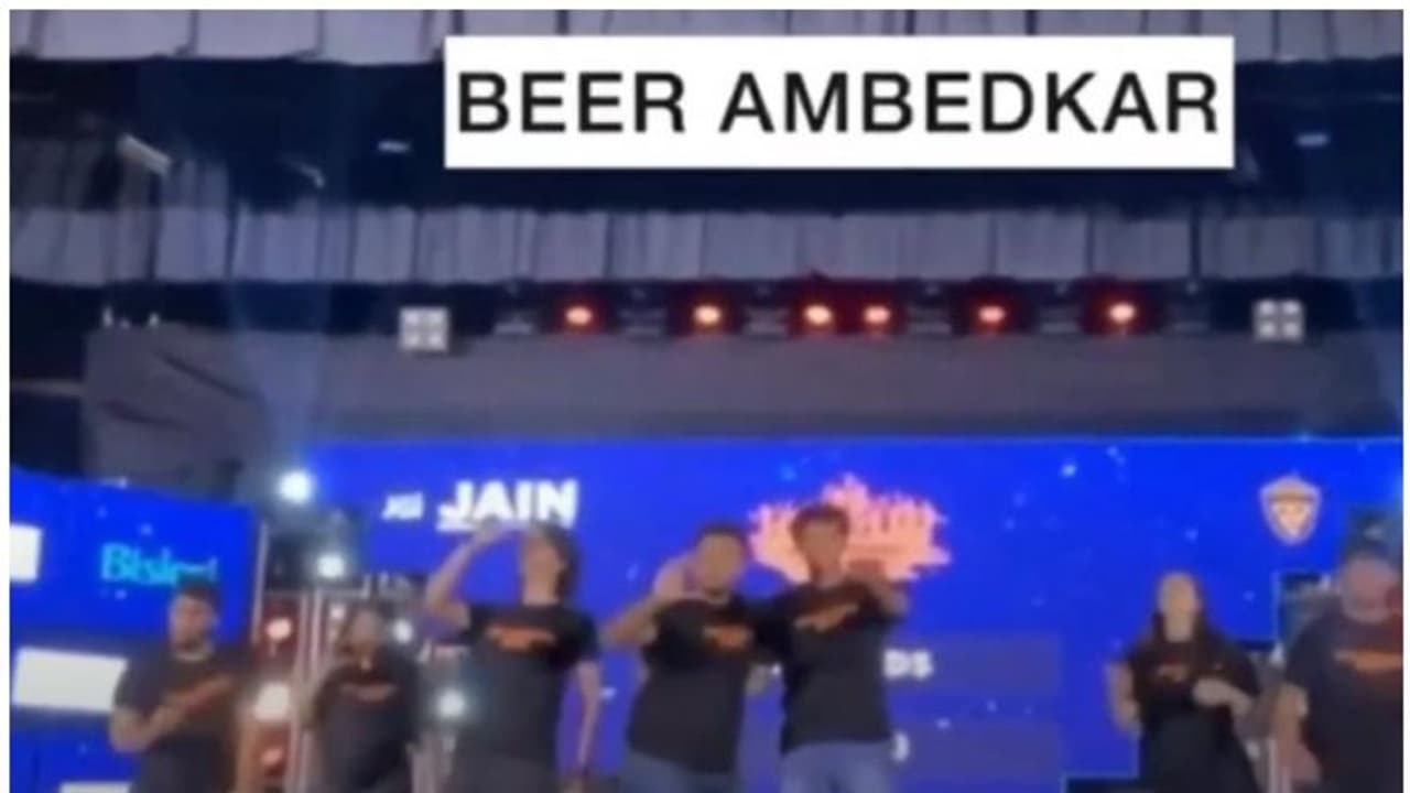 ജെയ്ൻ സ‍ർവകലാശാലയിൽ ദളിത് വിരുദ്ധ അധിക്ഷേപ പരാമർശങ്ങളുമായി സ്കിറ്റ്; പ്രതിഷേധവുമായി വിദ്യാർത്ഥികൾ