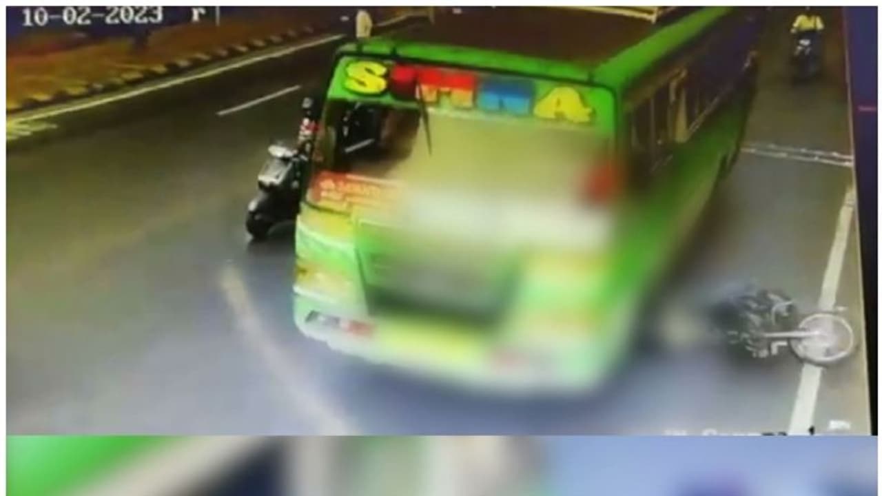 സ്വകാര്യ ബസുകളുടെ മത്സരയോട്ടത്തിൽ ഇടപെടലുമായി സർക്കാർ, കൊച്ചിയിൽ പരിശോധന കർശനമാക്കി പൊലീസ് 