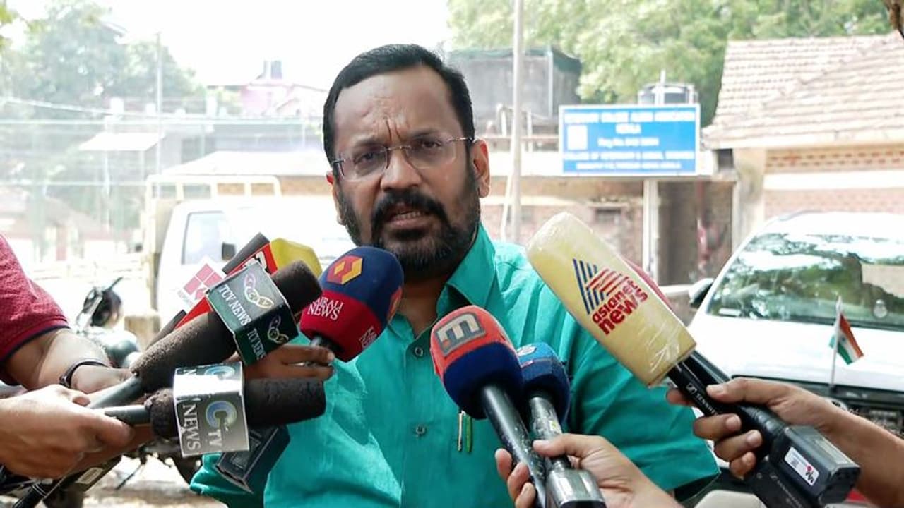 'കാണാതായവർക്കായി 2 ദിവസം കൂടി തെരച്ചിൽ തുടരും, 379 പേർക്ക് അടിയന്തര ധനസഹായം നൽകി'; മന്ത്രി കെ രാജൻ 'കാണാതായവർക്കായി 2 ദിവസം കൂടി തെരച്ചിൽ തുടരും, 379 പേർക്ക് അടിയന്തര ധനസഹായം നൽകി'; മന്ത്രി കെ രാജൻ