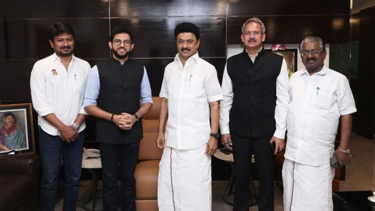 வாரிசை சந்தித்த வாரிசு..! முதலமைச்சர் ஸ்டாலினை திடீரென சந்தித்த ஆதித்யா தாக்கரே 2024 தேர்தல் முன்னோட்டமா.? வாரிசை சந்தித்த வாரிசு..! முதலமைச்சர் ஸ்டாலினை திடீரென சந்தித்த ஆதித்யா தாக்கரே 2024 தேர்தல் முன்னோட்டமா.?