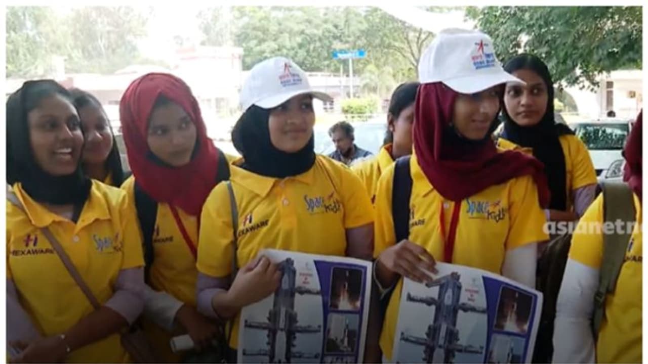 ആസാദി സാറ്റ് 2 വിജയകരമായി ഭ്രമണപഥത്തിൽ; അഭിമാന നിമിഷം പങ്കുവെച്ച് കേരളത്തിലെ മിടുക്കികൾ!