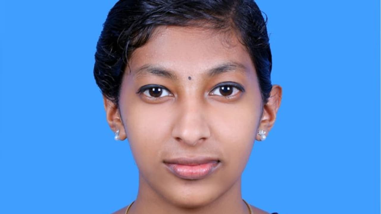 അലർജി ഭേദമായെന്ന് കരുതി പൊറോട്ട കഴിച്ചു; ഇടുക്കിയിൽ 16 കാരി മരിച്ചു