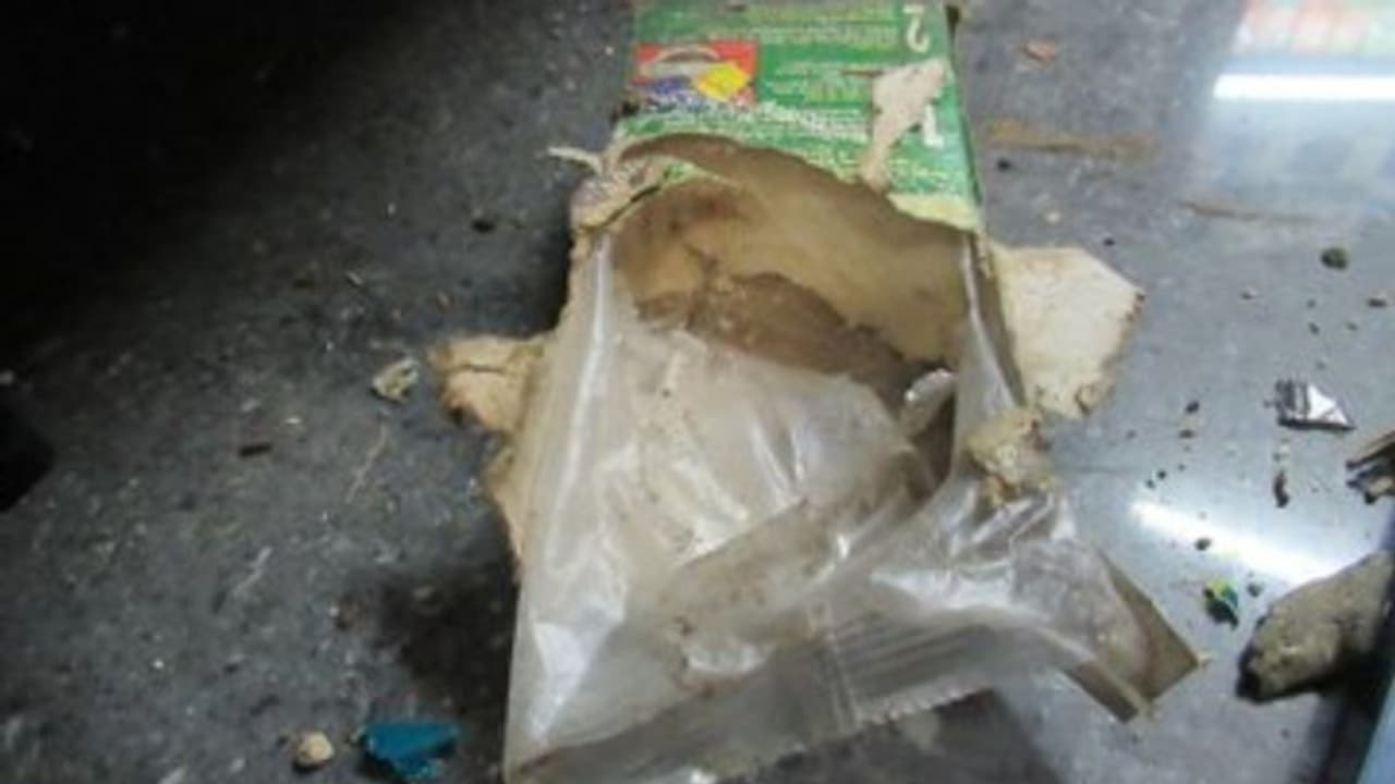 ഭക്ഷണത്തില്‍ എലിക്കാഷ്ടവും എലി കരണ്ട അവശിഷ്ടങ്ങളും; കച്ചവടക്കാരന് ലക്ഷങ്ങളുടെ പിഴ