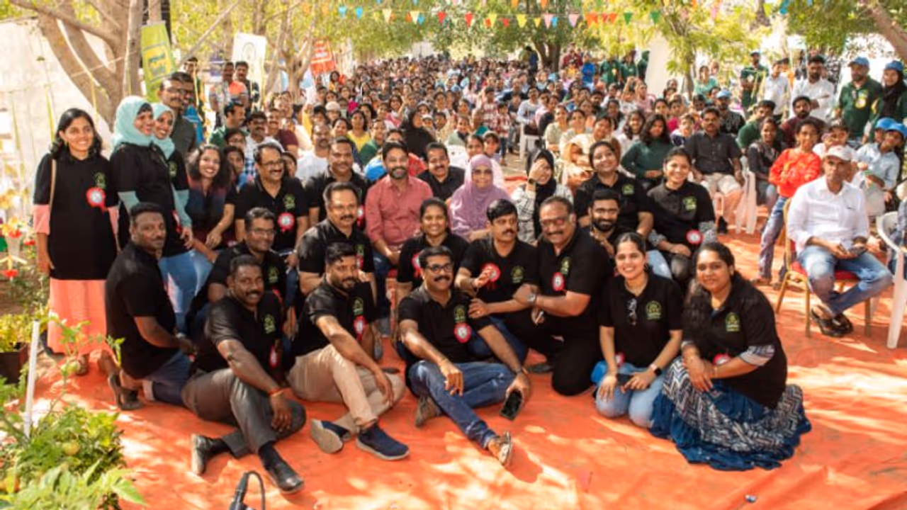 മറുനാട്ടില് ഉത്സവ പ്രതീതിയുണർത്തി ഒമാൻ കൃഷിക്കൂട്ടത്തിന്റെ എട്ടാമത് വിളവെടുപ്പുത്സവം മറുനാട്ടില് ഉത്സവ പ്രതീതിയുണർത്തി ഒമാൻ കൃഷിക്കൂട്ടത്തിന്റെ എട്ടാമത് വിളവെടുപ്പുത്സവം