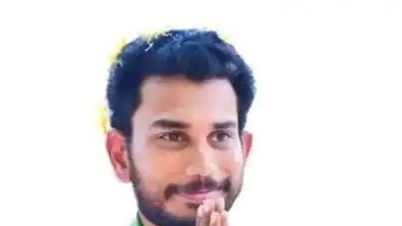 ఢిల్లీ లిక్కర్ స్కాం : మాగుంట రాఘవరెడ్డిని ప్రశ్నించిన ఈడీ అధికారులు.. రామచంద్రపిళ్లైతో కలిపి విచారణ ఢిల్లీ లిక్కర్ స్కాం : మాగుంట రాఘవరెడ్డిని ప్రశ్నించిన ఈడీ అధికారులు.. రామచంద్రపిళ్లైతో కలిపి విచారణ