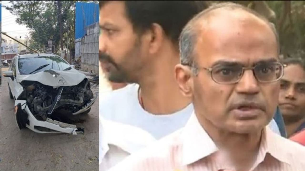 డివైడర్ ని ఢీకొట్టిన కారు...నందమూరి రామకృష్ణకు క్షణంలో తప్పిన భారీ ప్రమాదం 