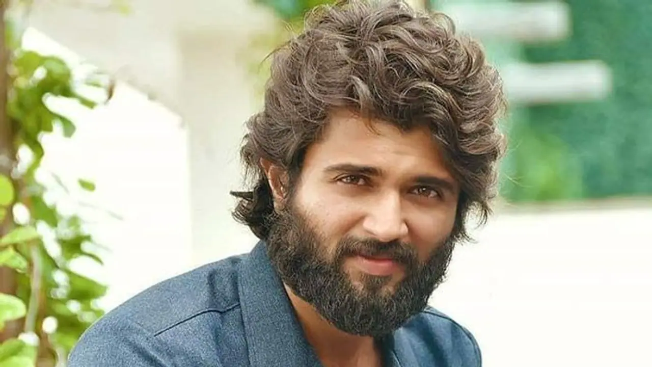 Vijay Deverakonda in TROUBLE: Liger exhibitors in Telangana demand refund, hold protests report