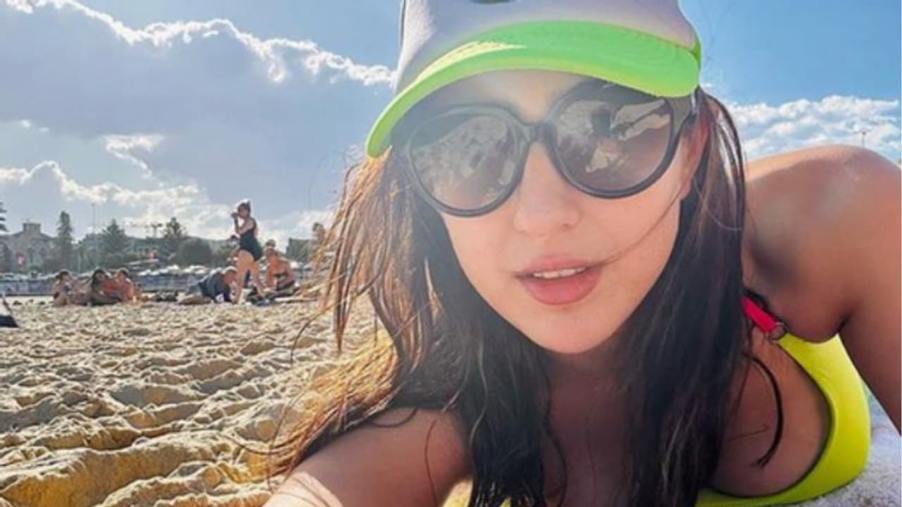 സിഡ്‍നിയിലെ അവധിക്കാല ആഘോഷത്തിന്റെ പുതിയ ഫോട്ടോ പങ്കുവെച്ച് സാറാ അലി ഖാൻ