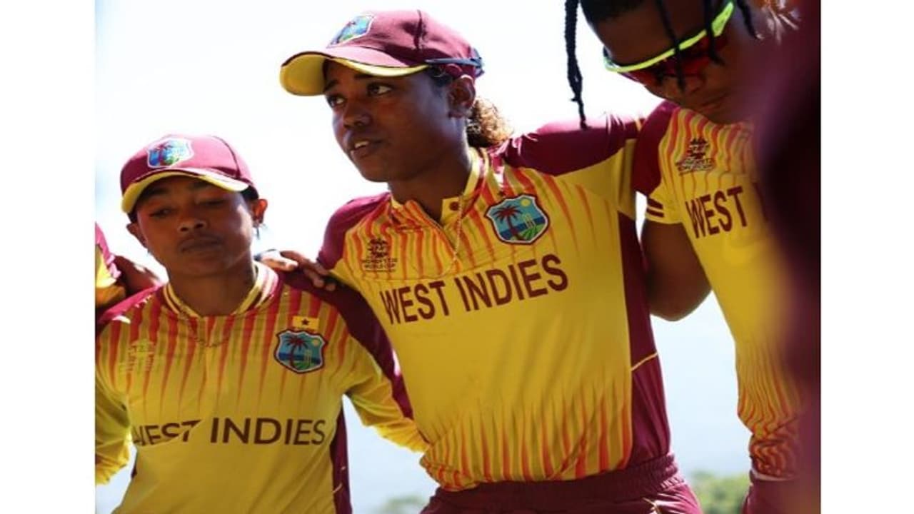 மகளிர் டி20 உலக கோப்பை: இங்கிலாந்துக்கு சவாலான இலக்கை நிர்ணயித்த வெஸ்ட் இண்டீஸ் மகளிர் டி20 உலக கோப்பை: இங்கிலாந்துக்கு சவாலான இலக்கை நிர்ணயித்த வெஸ்ட் இண்டீஸ்