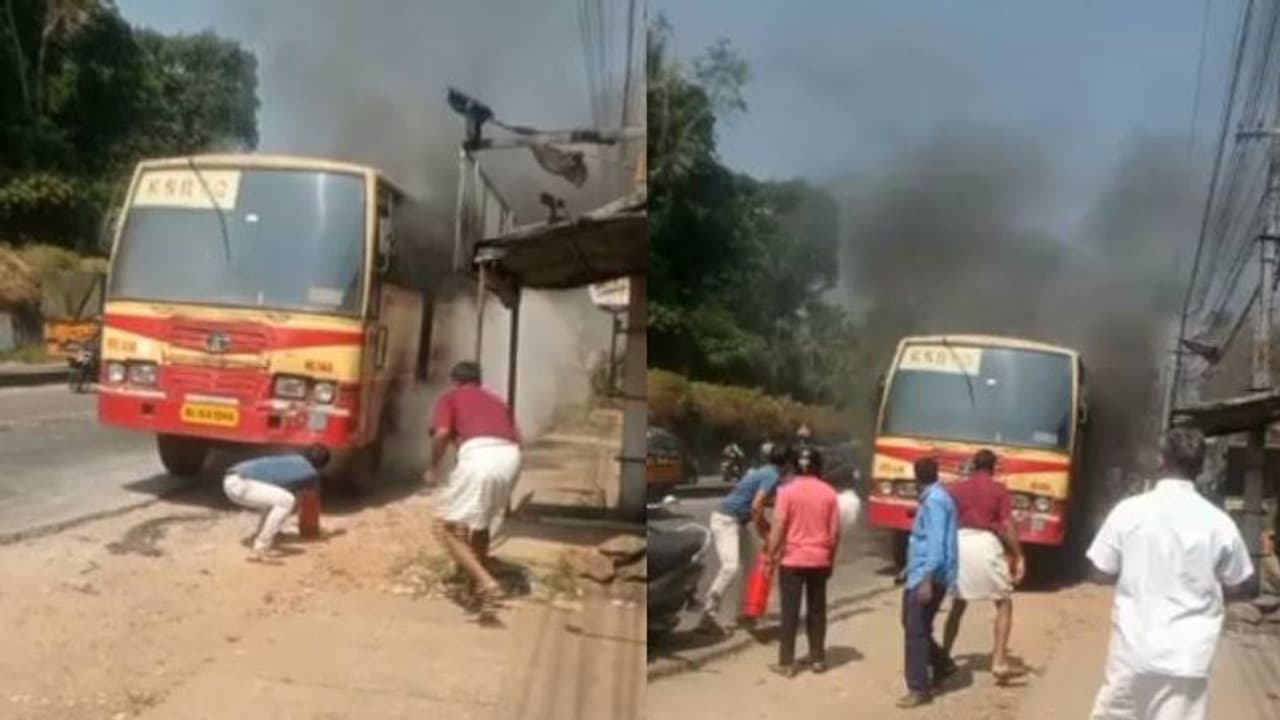 തൃശൂരിൽ കെഎസ്ആർടിസി ബസിന് തീപിടിച്ചു തൃശൂരിൽ കെഎസ്ആർടിസി ബസിന് തീപിടിച്ചു