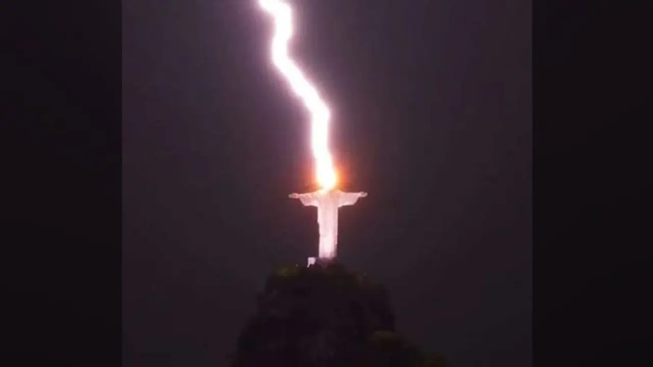 Lightning strikes Christ the Redeemer statue in Brazil's Rio de Janeiro; Internet in awe of viral images