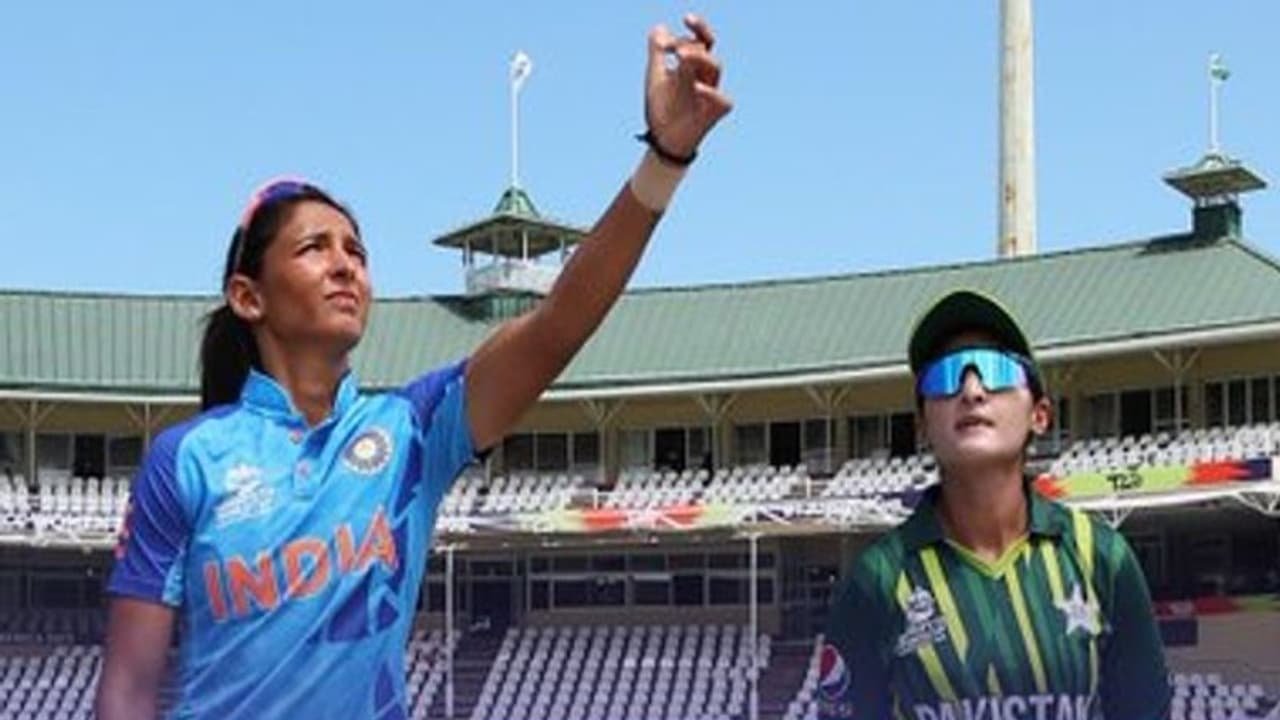Womens T20 World Cup: இந்தியா பாகிஸ்தான் பலப்பரீட்சை.! டாஸ் ரிப்போர்ட் Womens T20 World Cup: இந்தியா பாகிஸ்தான் பலப்பரீட்சை.! டாஸ் ரிப்போர்ட்