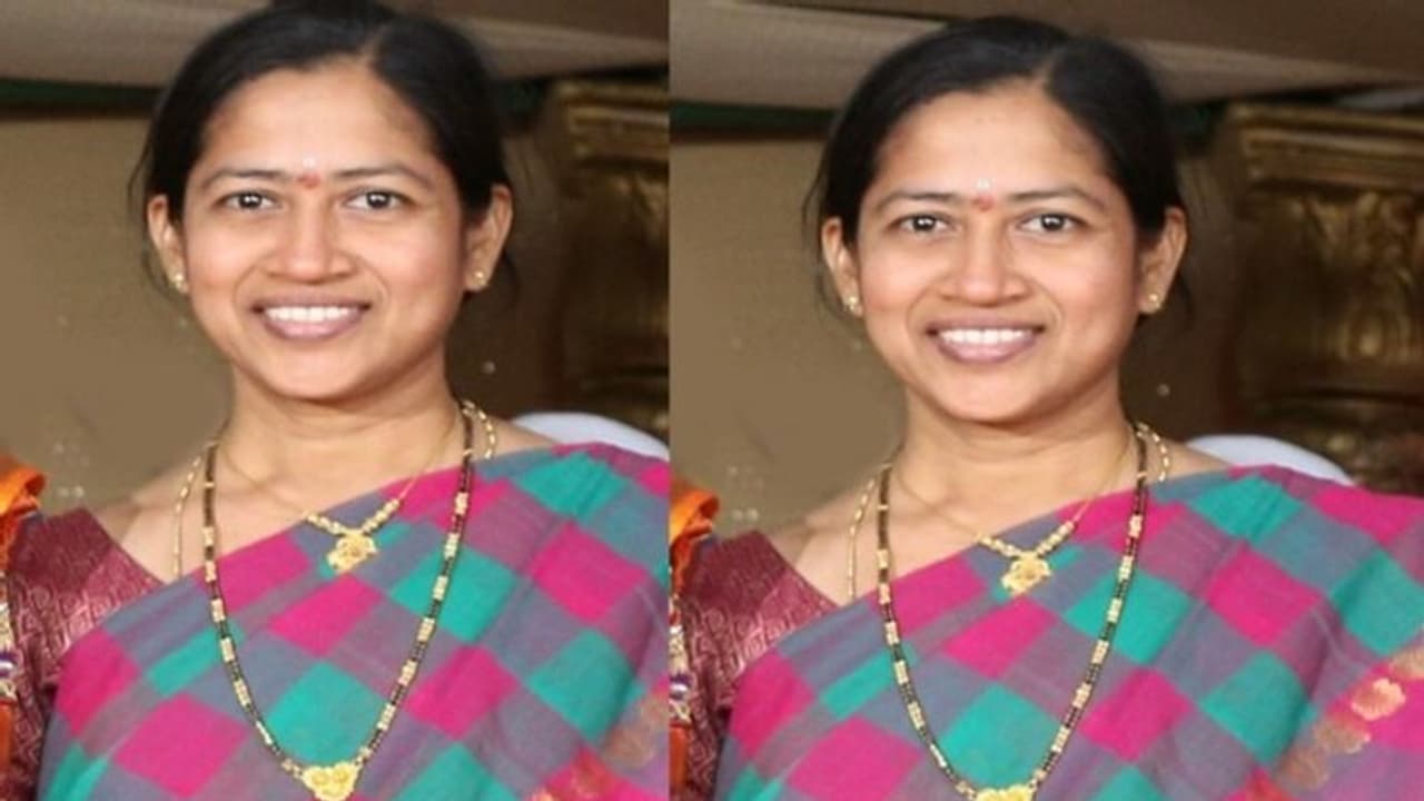 కాకతీయ యూనివర్సిటీ తెలుగు విభాగం అధ్యాపకురాలు డాక్టర్ కందాల శోభారాణి కన్నుమూత కాకతీయ యూనివర్సిటీ తెలుగు విభాగం అధ్యాపకురాలు డాక్టర్ కందాల శోభారాణి కన్నుమూత