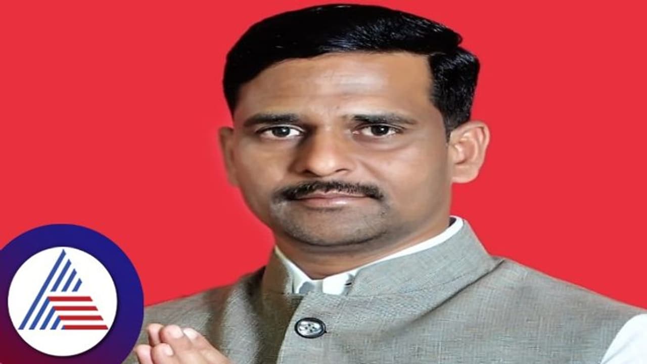 ಚುನಾವಣೆಯಲ್ಲಿ ಸ್ಪರ್ಧೆಸಲು ಜಡ್ಜ್ ಹುದ್ದೆಗೆ ರಾಜೀನಾಮೆ ನೀಡಿದ ರಾಠೋಡ್ ಚುನಾವಣೆಯಲ್ಲಿ ಸ್ಪರ್ಧೆಸಲು ಜಡ್ಜ್ ಹುದ್ದೆಗೆ ರಾಜೀನಾಮೆ ನೀಡಿದ ರಾಠೋಡ್