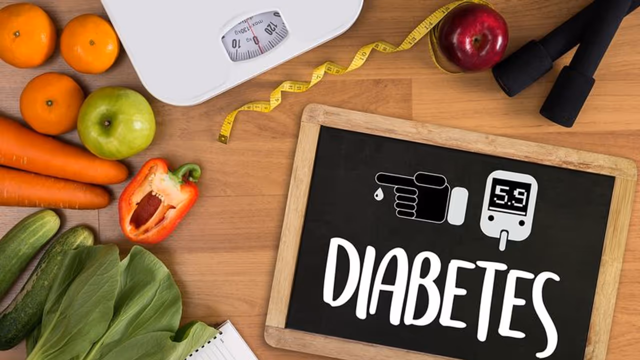 പ്രമേഹമുള്ളവർ രക്തത്തിലെ പഞ്ചസാരയുടെ അളവ് നിയന്ത്രിക്കാൻ ഭക്ഷണത്തിൽ ശ്രദ്ധിക്കേണ്ടത് എന്തൊക്കെ?