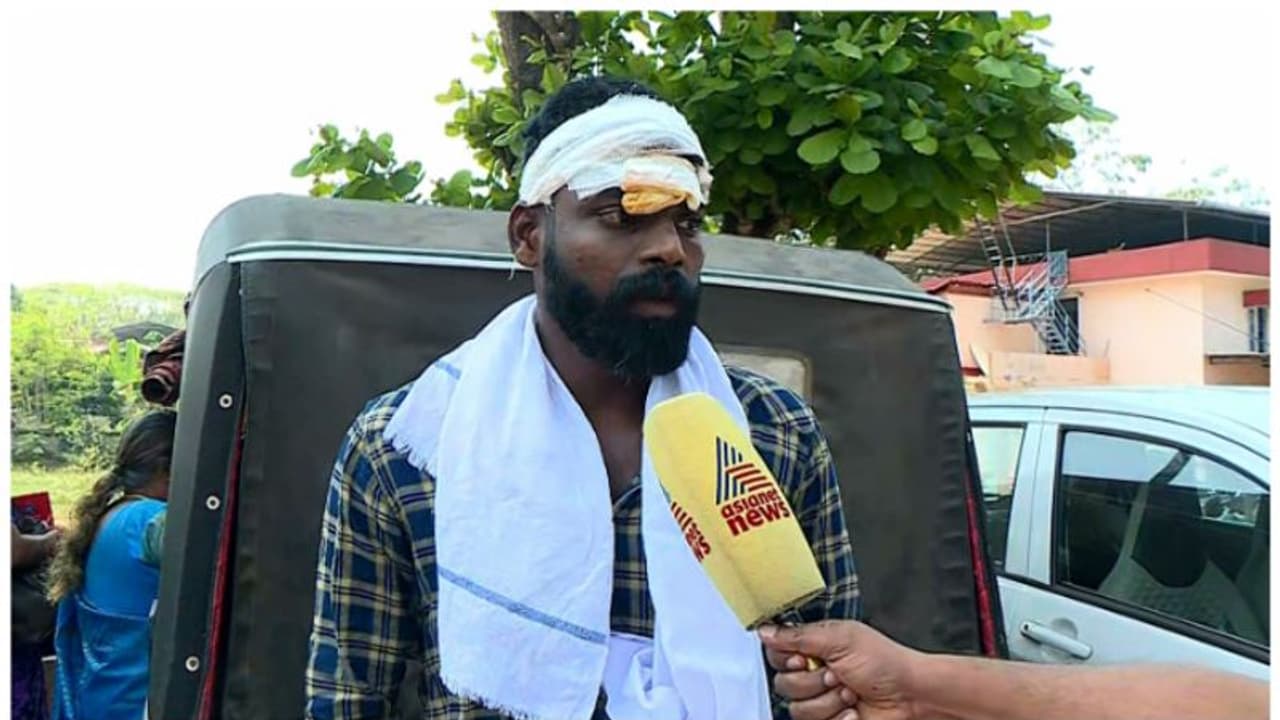 എതിർവിഭാഗത്തെ സിപിഎം നേതാക്കൾ ക്വട്ടേഷൻ കൊടുത്ത് മർദിച്ചു കുട്ടനാട്ടിൽ മർദനമേറ്റ ഡിവൈഎഫ്ഐ പ്രാദേശിക നേതാവ്