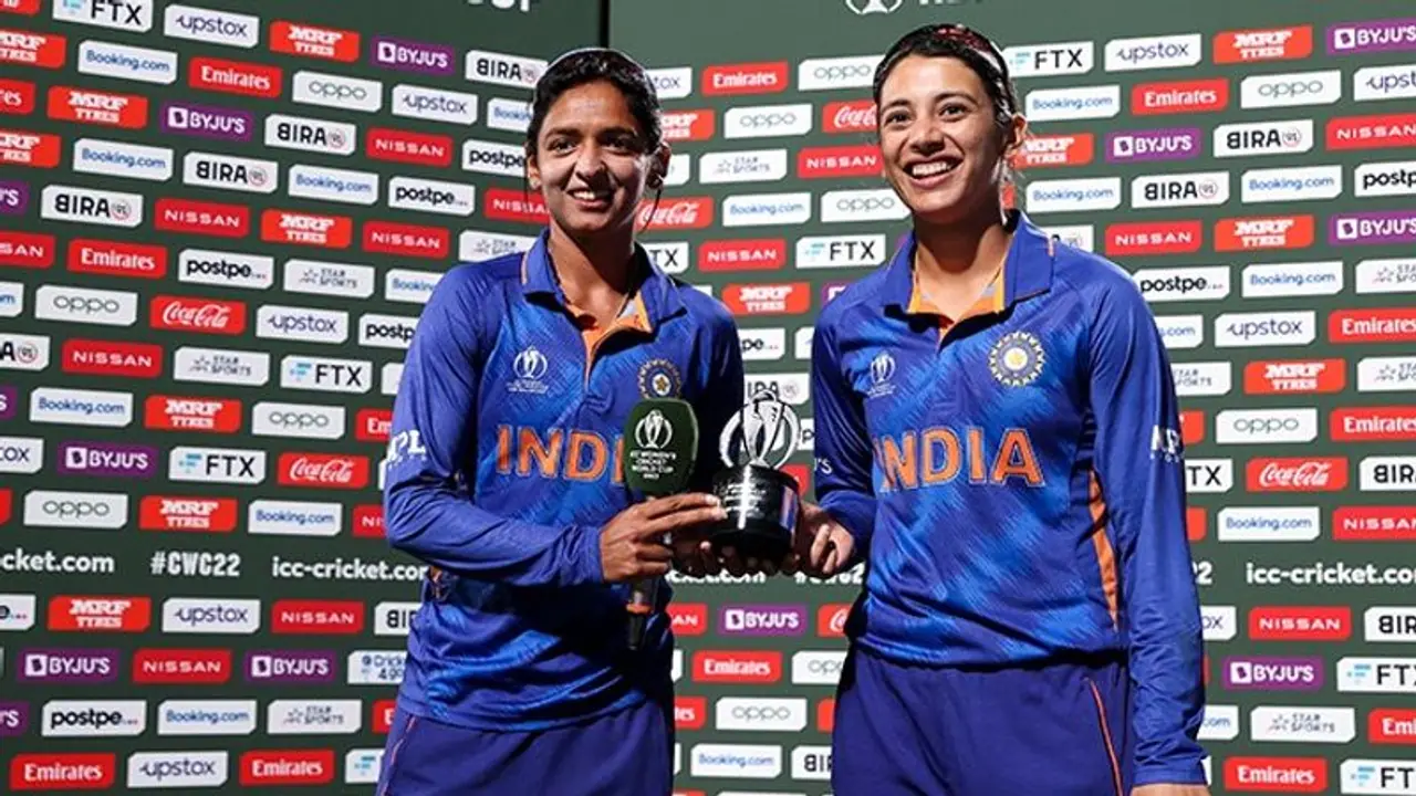 ICC Women's T20 World Cup: ಐರ್ಲೆಂಡ್ ಎದುರು ಟಾಸ್ ಗೆದ್ದ ಭಾರತ ಬ್ಯಾಟಿಂಗ್ ಆಯ್ಕೆ ICC Women's T20 World Cup: ಐರ್ಲೆಂಡ್ ಎದುರು ಟಾಸ್ ಗೆದ್ದ ಭಾರತ ಬ್ಯಾಟಿಂಗ್ ಆಯ್ಕೆ