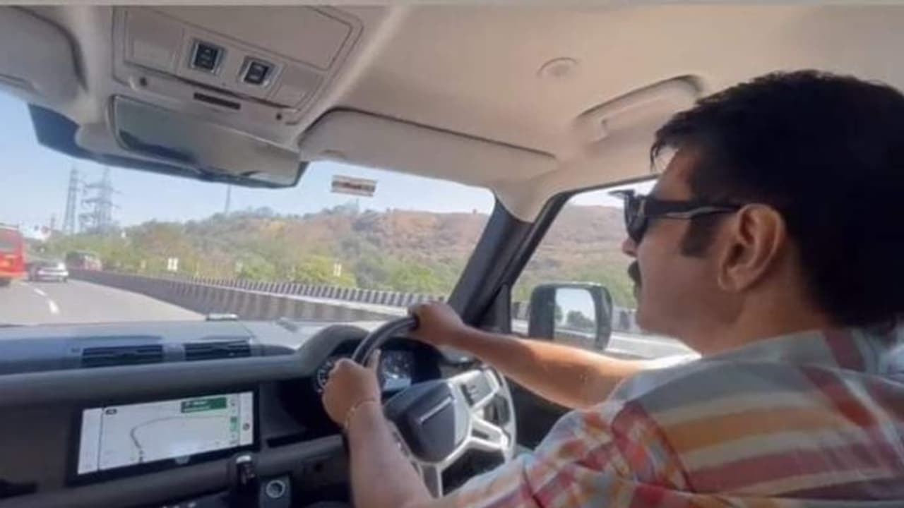 'കണ്ണൂര്‍ സ്ക്വാഡ്' പുതിയ ഷെഡ്യൂള്‍ നാളെ; പൂനെയിലേക്ക് സ്വയം വാഹനമോടിച്ച് മമ്മൂട്ടിയുടെ യാത്ര