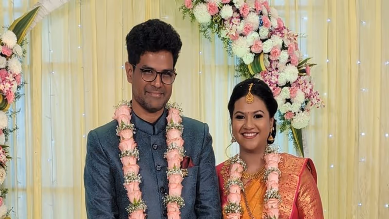 వాలెంటైన్స్ డే : ట్విట్టర్ కలిపిన ప్రేమబంధం.. హైద్రాబాదీ జర్నలిస్ట్ క్యూట్ లవ్ స్టోరీ..! వాలెంటైన్స్ డే : ట్విట్టర్ కలిపిన ప్రేమబంధం.. హైద్రాబాదీ జర్నలిస్ట్ క్యూట్ లవ్ స్టోరీ..!