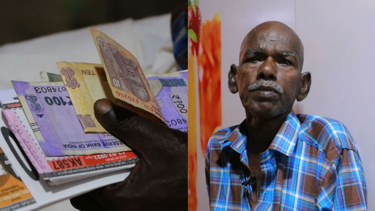 കൊവിഡ് ഭാര്യയെയും മകളേയും കവര്ന്നു; വൃക്ക രോഗിയായ അയ്യപ്പനെ മോഷ്ടാവും കൊവിഡ് ഭാര്യയെയും മകളേയും കവര്ന്നു; വൃക്ക രോഗിയായ അയ്യപ്പനെ മോഷ്ടാവും