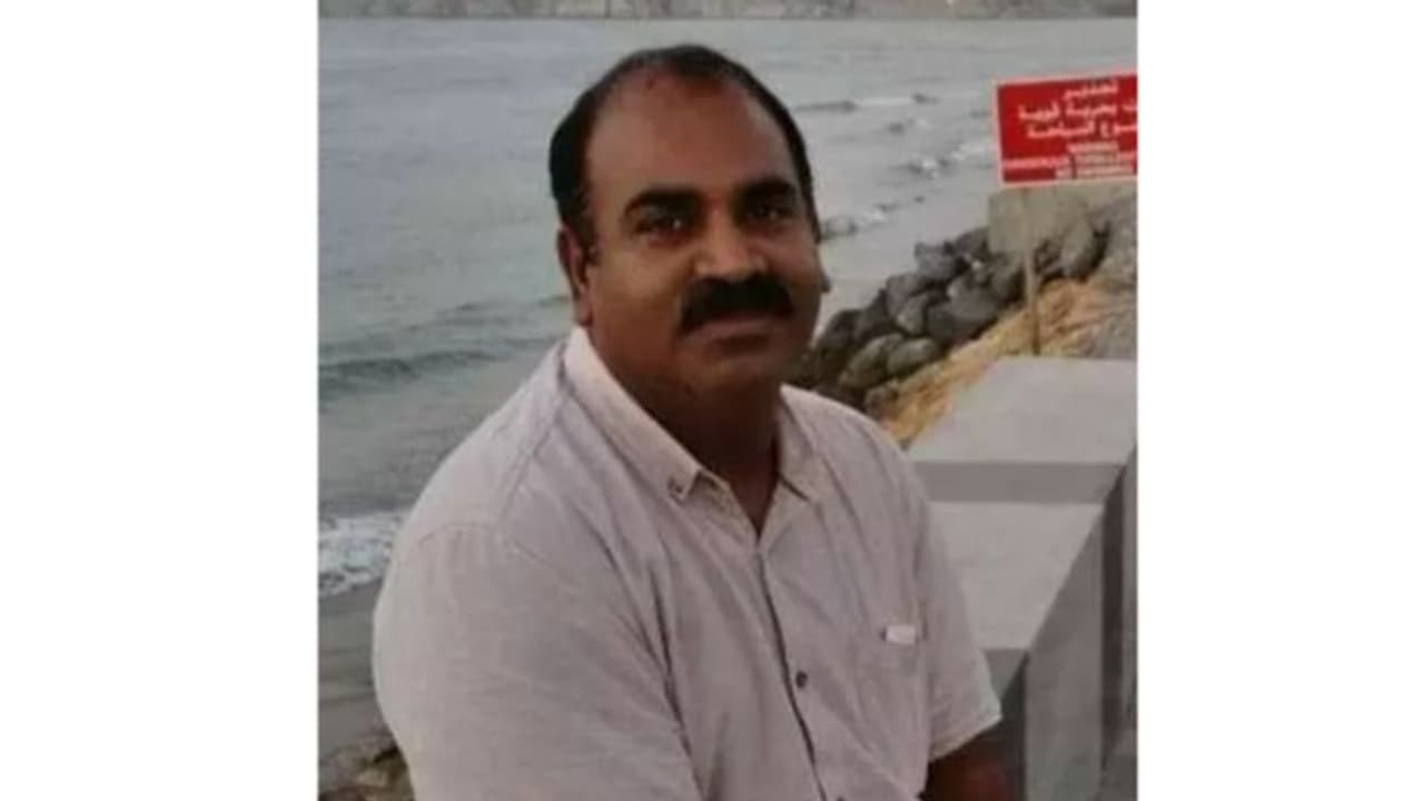 പ്രവാസി മലയാളി ഹൃദയാഘാതം മൂലം മരിച്ചു പ്രവാസി മലയാളി ഹൃദയാഘാതം മൂലം മരിച്ചു