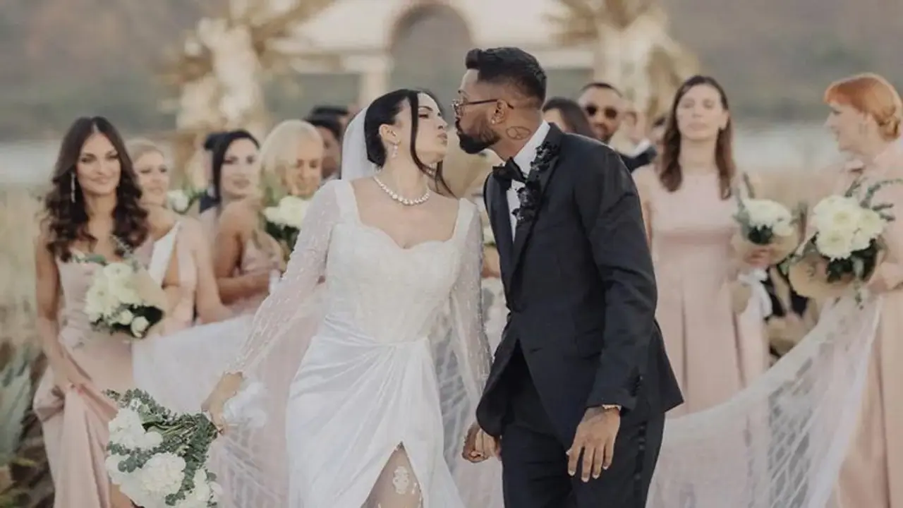 Hardik Pandya, Natasa Stankovic wedding pictures: Couple renew their vows on Valentine's Day Hardik Pandya, Natasa Stankovic wedding pictures: Couple renew their vows on Valentine's Day