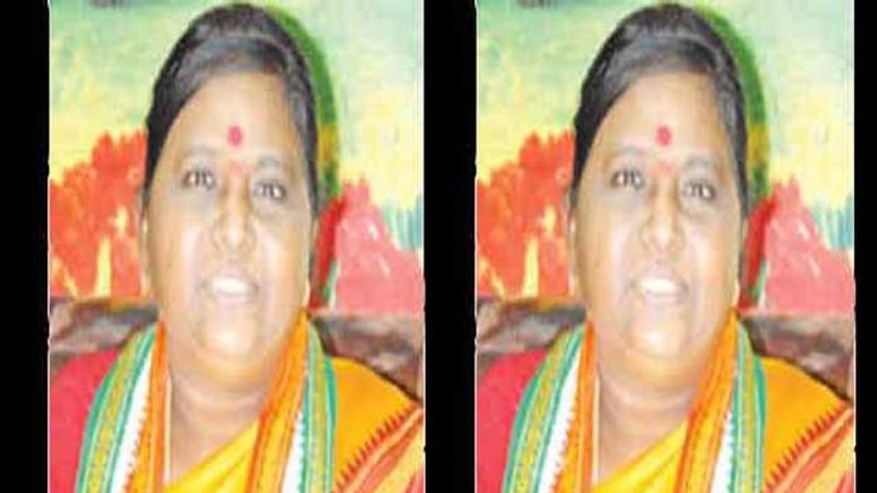 మాజీ మంత్రి గుమ్మడి కుతూహలమ్మ కన్నుమూత