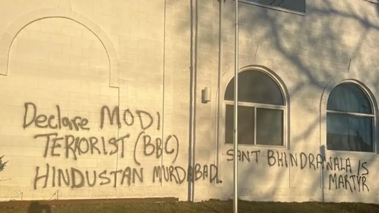 కెనడాలో ద్వేషపూరిత గ్రాఫిటీతో రామమందిరం ధ్వంసం.. చర్యలు తీసుకోవాలని భారత్ డిమాండ్.. కెనడాలో ద్వేషపూరిత గ్రాఫిటీతో రామమందిరం ధ్వంసం.. చర్యలు తీసుకోవాలని భారత్ డిమాండ్..