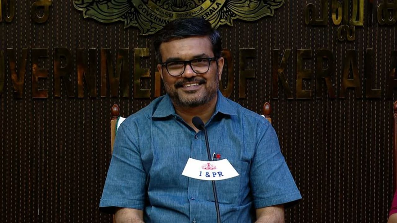 'അത് നല്ലൊരു മാതൃകയായിരിക്കും'; തെരഞ്ഞെടുപ്പ് പ്രചാരണ വസ്തുക്കൾ സ്ഥാനാർഥികൾ നീക്കം ചെയ്യണമെന്ന് മന്ത്രി