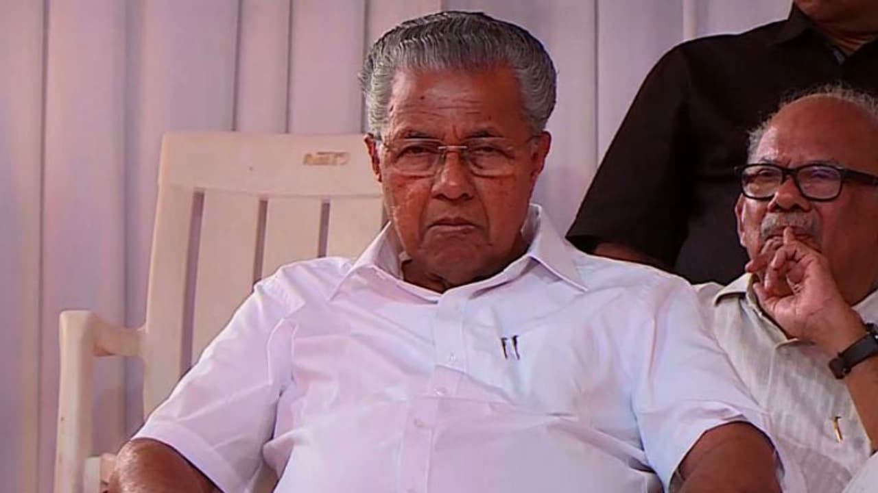 മുഖ്യമന്ത്രിയുടെ ദുരിതാശ്വാസ നിധി വകമാറ്റിയ കേസ്; ഏപ്രിൽ 12 ന് ലോകായുക്ത ഫുൾ ബഞ്ച് പരിഗണിക്കും