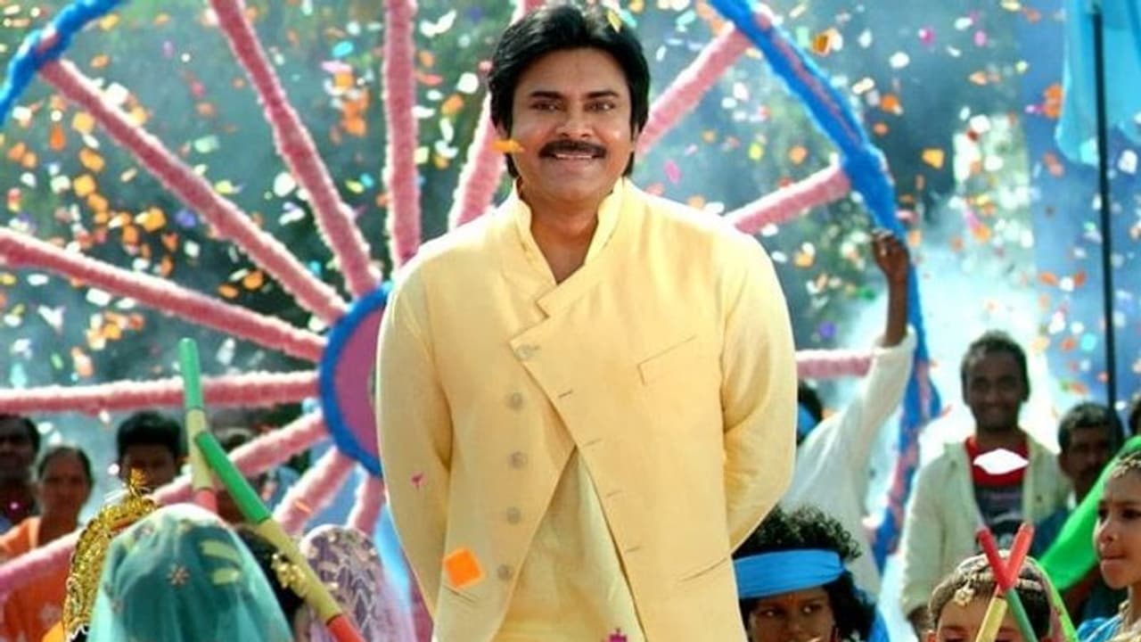 పవన్ కళ్యాణ్కి హీరోయిన్ లేదు.. ఫ్యాన్స్ కిది నిజంగా షాకిచ్చే విషయమే? పవన్ కళ్యాణ్కి హీరోయిన్ లేదు.. ఫ్యాన్స్ కిది నిజంగా షాకిచ్చే విషయమే?