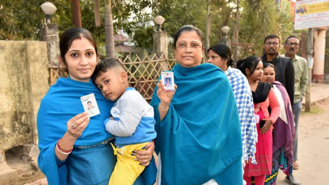 Tripura Election 2023:திரிபுரா சட்டசபைத் தேர்தல்: 9 மணிவரை 14% வாக்குப்பதிவு: வாக்களிக்க மக்கள்ஆர்வம்