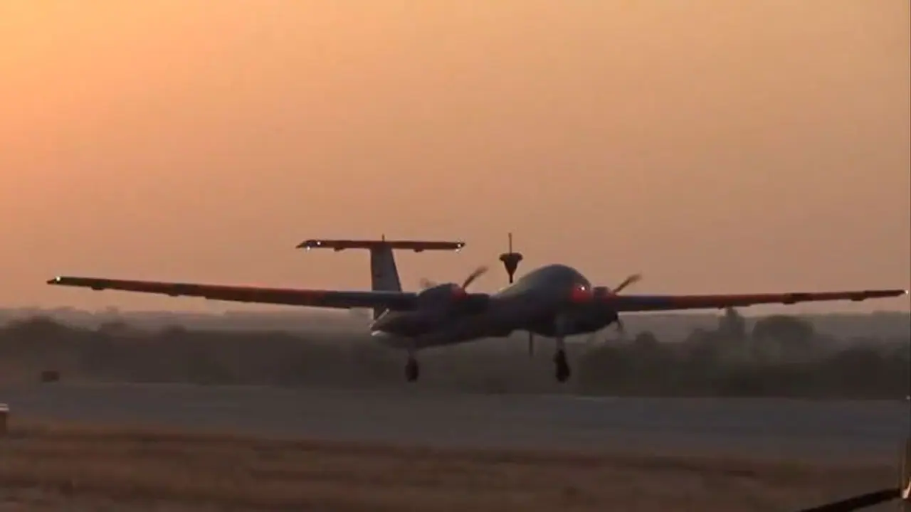 பெங்களூரு ஏரோ இந்தியா 2023ல் கண்ணைக் கவரும் டிஆர்டிஓ தயாரிப்பான டபாஸ் ட்ரோன்!! பெங்களூரு ஏரோ இந்தியா 2023ல் கண்ணைக் கவரும் டிஆர்டிஓ தயாரிப்பான டபாஸ் ட்ரோன்!!