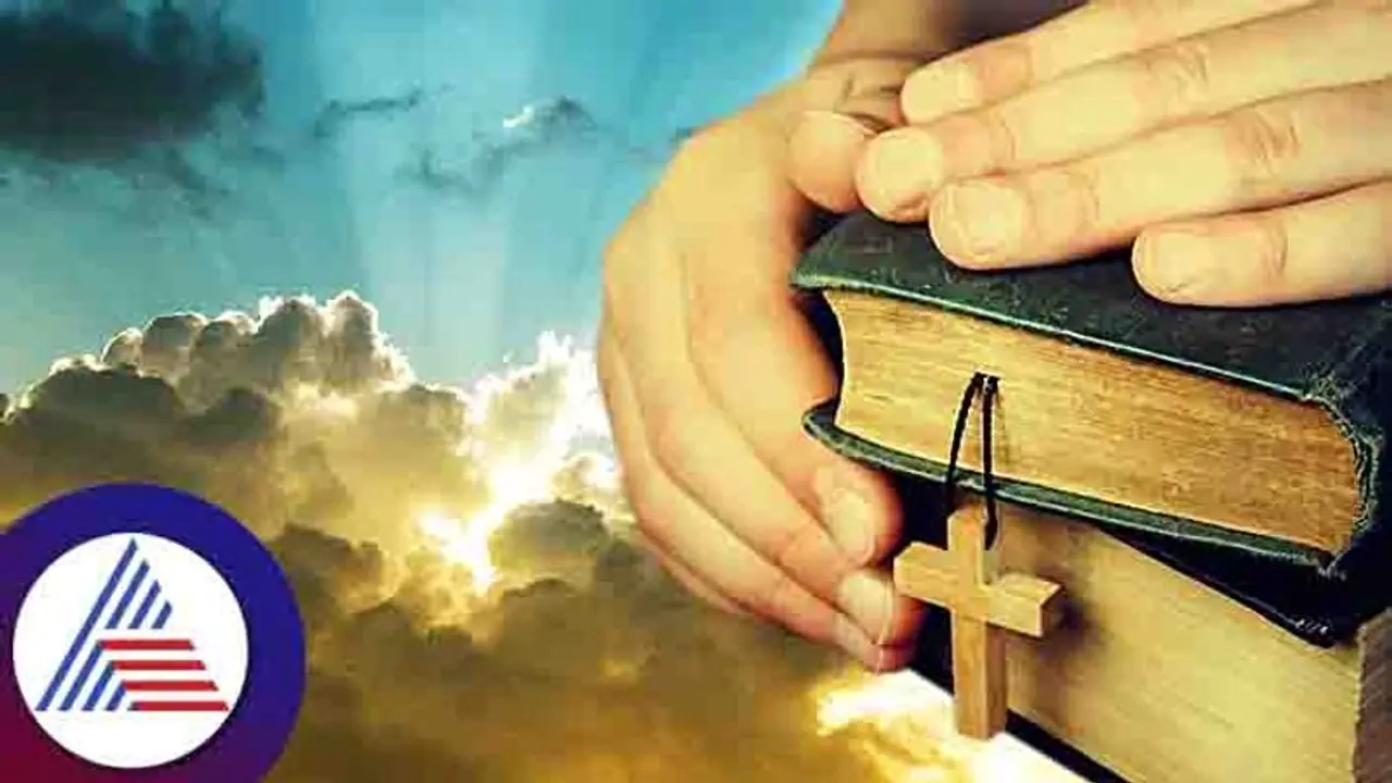 வடகொரியாவில் 2 மாத கைக்குழந்தைக்கு ஆயுள் தண்டனை! வீட்டில் பைபிள் இருந்ததுதான் குற்றமாம்!