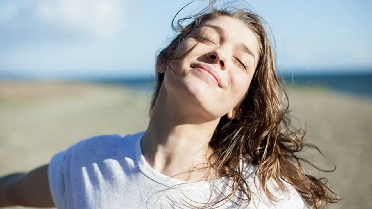 Are you having a stressful day? Here are 5 ways to relax your mind and body Are you having a stressful day? Here are 5 ways to relax your mind and body