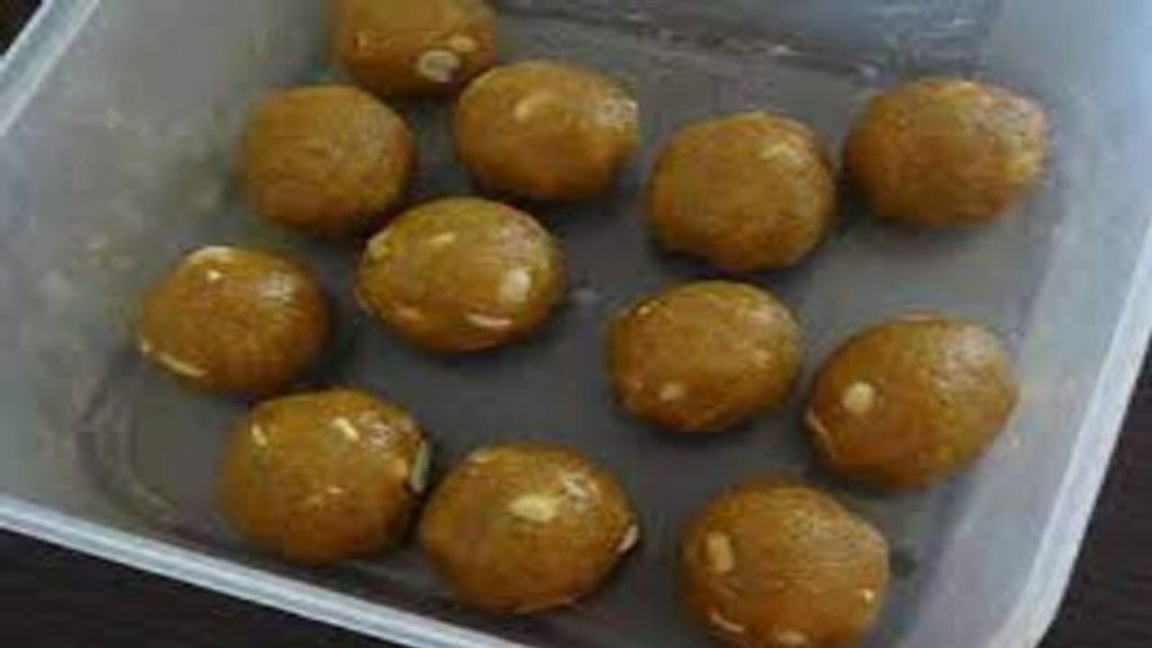 மகா சிவராத்திரி ஸ்பெஷல் 2023 சிவபெருமானுக்கு பிடித்த பஞ்ச கஜாய இனிப்பு செய்து சிவபெருமானை வழிபடுங்கள்! மகா சிவராத்திரி ஸ்பெஷல் 2023 சிவபெருமானுக்கு பிடித்த பஞ்ச கஜாய இனிப்பு செய்து சிவபெருமானை வழிபடுங்கள்!