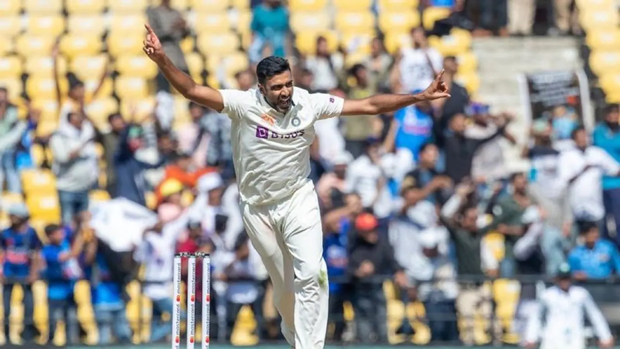 కుంబ్లే రికార్డుకు చేరువవుతున్న అశ్విన్.. బీజీటీలో మరో అరుదైన ఘనత.. కుంబ్లే రికార్డుకు చేరువవుతున్న అశ్విన్.. బీజీటీలో మరో అరుదైన ఘనత..