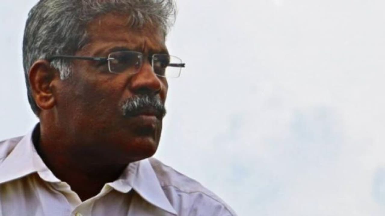 പാർട്ടി വിശ്വസ്തനായി നാല് പതിറ്റാണ്ട് മുമ്പ് തലസ്ഥാനത്ത്, ആരാണ് ലൈഫ് മിഷൻ വിവാദ നായകൻ സിഎം രവീന്ദ്രന്? പാർട്ടി വിശ്വസ്തനായി നാല് പതിറ്റാണ്ട് മുമ്പ് തലസ്ഥാനത്ത്, ആരാണ് ലൈഫ് മിഷൻ വിവാദ നായകൻ സിഎം രവീന്ദ്രന്?