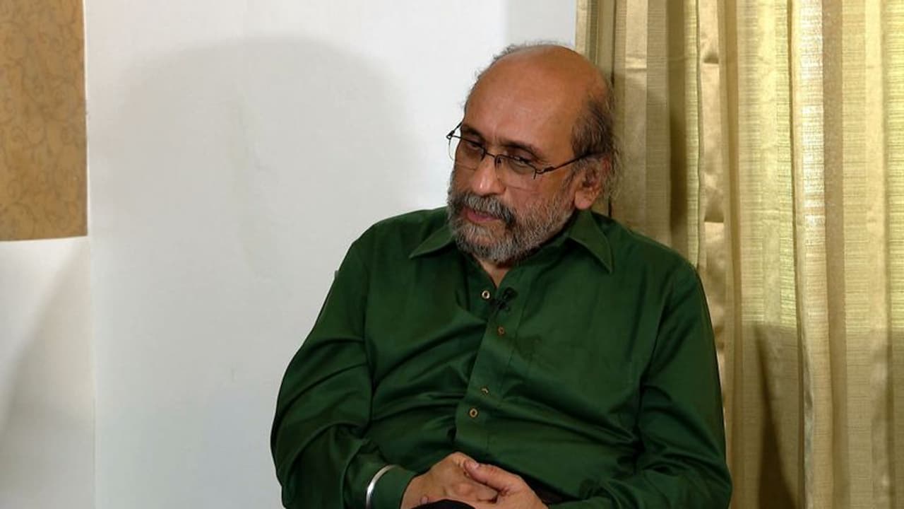 അദാനി ഗ്രൂപ്പിന്റെ വളർച്ചയും വീഴ്ചയും അവിശ്വസനീയം, സർക്കാരും ജനങ്ങളും കണ്ണ് തുറക്കണം: പരഞ്ജോയ് ഗുഹ അദാനി ഗ്രൂപ്പിന്റെ വളർച്ചയും വീഴ്ചയും അവിശ്വസനീയം, സർക്കാരും ജനങ്ങളും കണ്ണ് തുറക്കണം: പരഞ്ജോയ് ഗുഹ