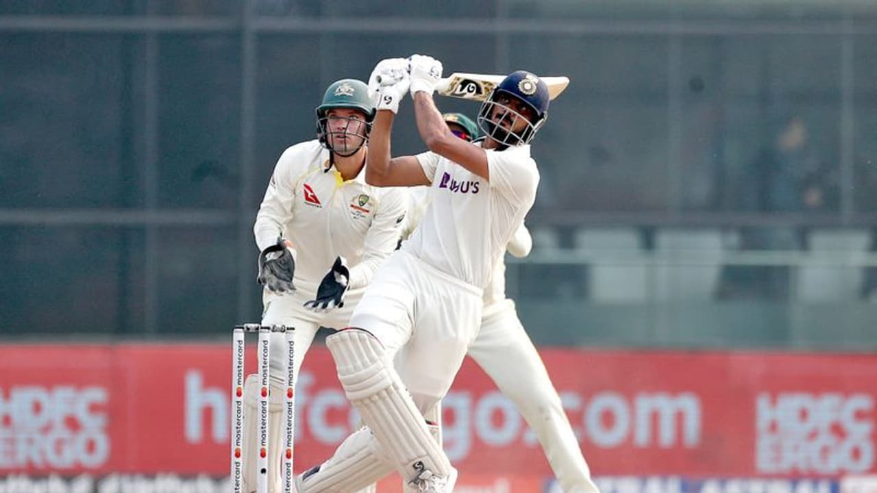 സെഞ്ചുറി കൂട്ടുകെട്ടുയര്ത്തി അക്സറും അശ്വിനും, ഡല്ഹി ടെസ്റ്റില് ഇന്ത്യക്കെതിരെ ഓസ്ട്രേലിയക്ക് ഒരു റണ് ലീഡ് സെഞ്ചുറി കൂട്ടുകെട്ടുയര്ത്തി അക്സറും അശ്വിനും, ഡല്ഹി ടെസ്റ്റില് ഇന്ത്യക്കെതിരെ ഓസ്ട്രേലിയക്ക് ഒരു റണ് ലീഡ്